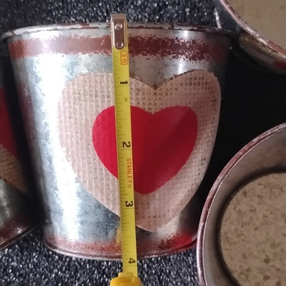 N/A charming tin